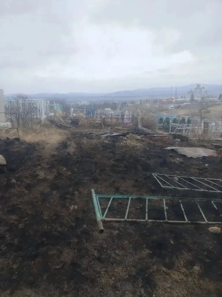 Пожар на кладбище в мкр. Загорск