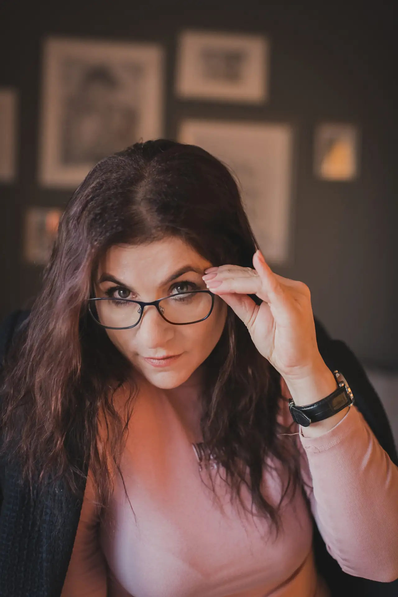 Логотип канала Яна Гусева. Психология продаж недвижимости.