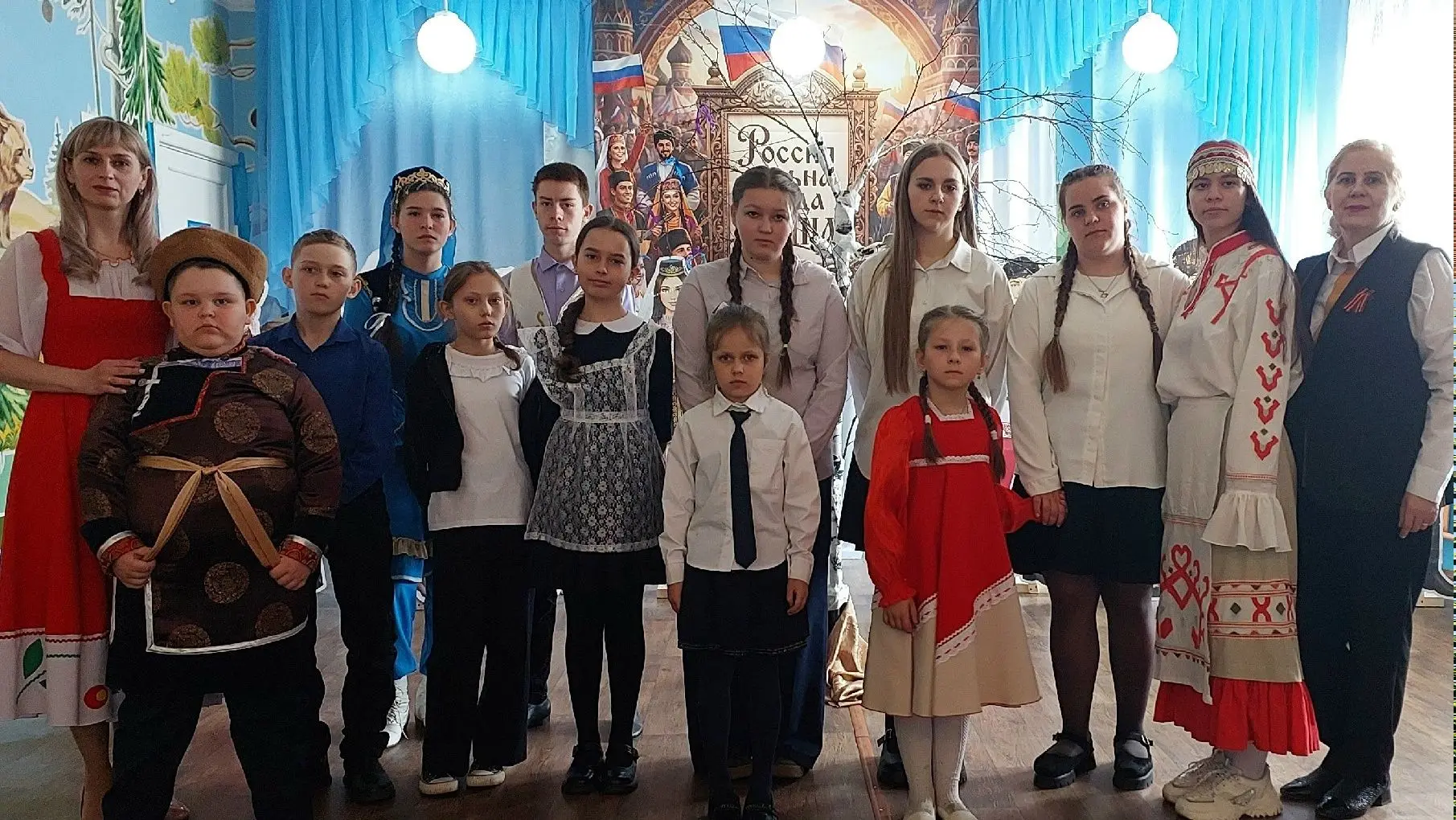 «Радуга единства»: праздник дружбы народов в нашей школе!Сегодня в нашей школе прошла у...