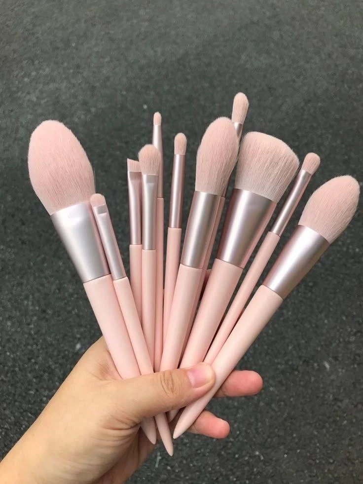 Как правильно хранить кисти для макияжа💗