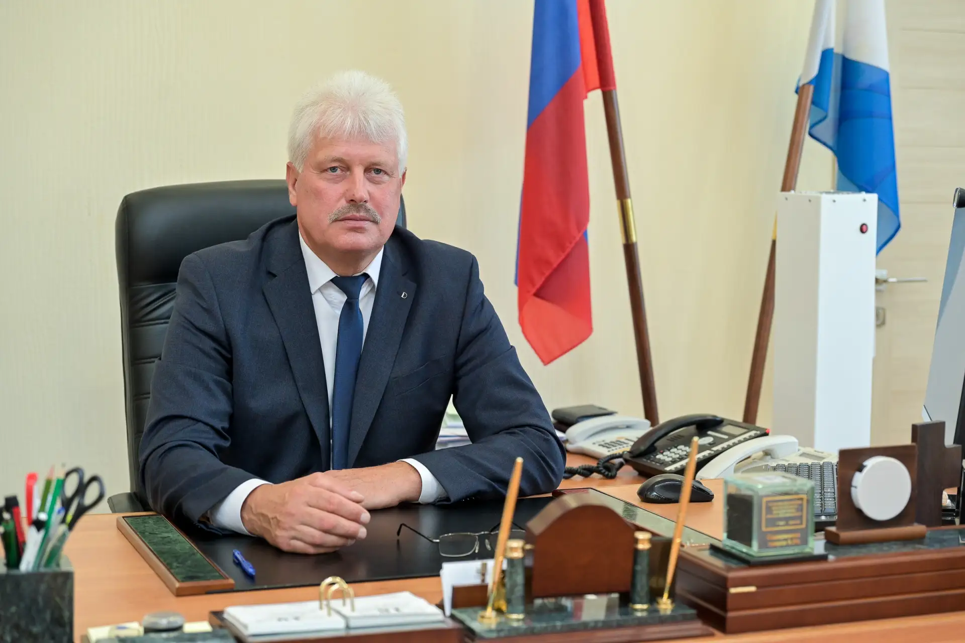 Владимир Просветов