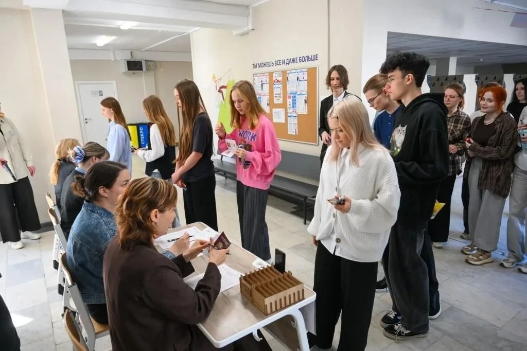С рабочей поездкой в Петрозаводск приехал Министр просвещения России Сергей Кравцов 📚