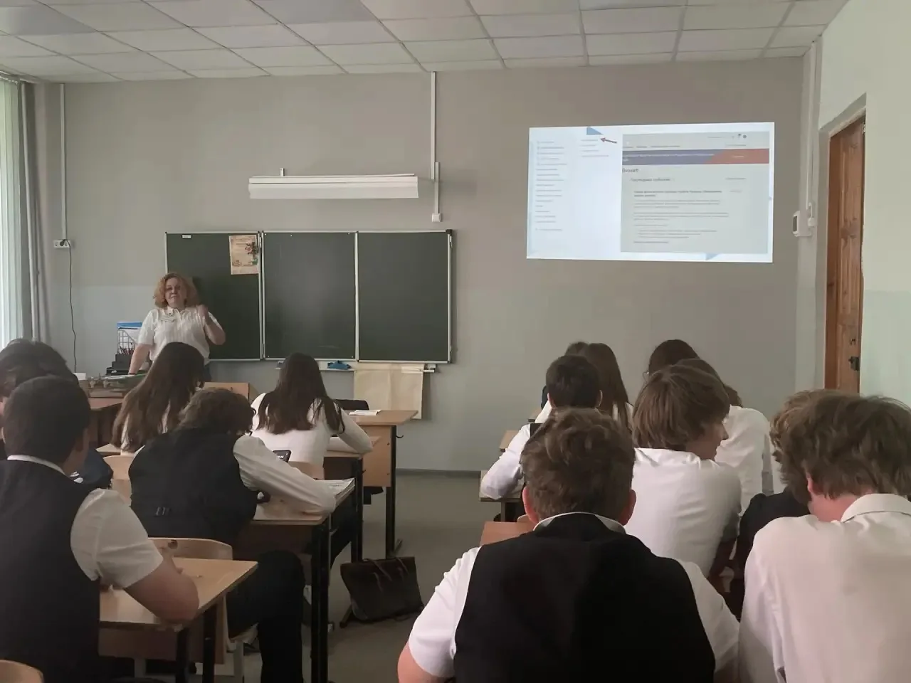 🔸18 мая в нашей школе состоялась встреча старшеклассников с сотрудниками Воронежского ...