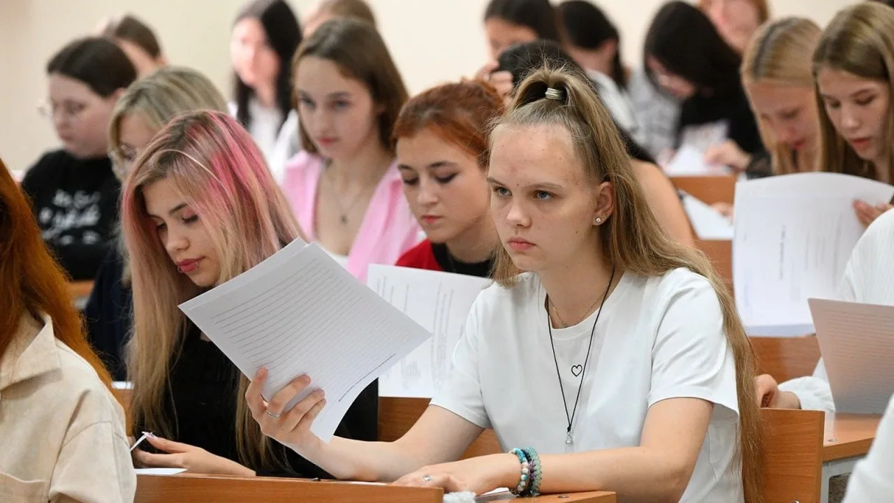 ❗️ В России резко сократили количество бюджетных мест в вузах — сразу по 40 направления...