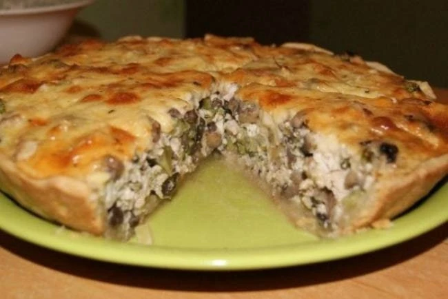 .🥣 Лёгкий пирог с курицей, который не перегружает