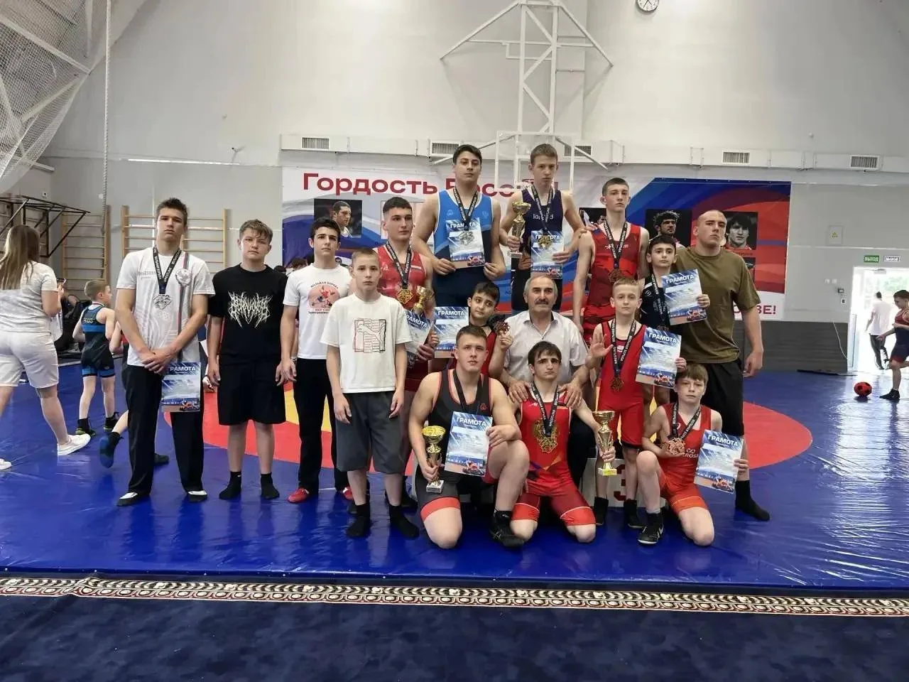 Открытое первенство Октябрьского района Ростовской области по вольной борьбе,посвященно...