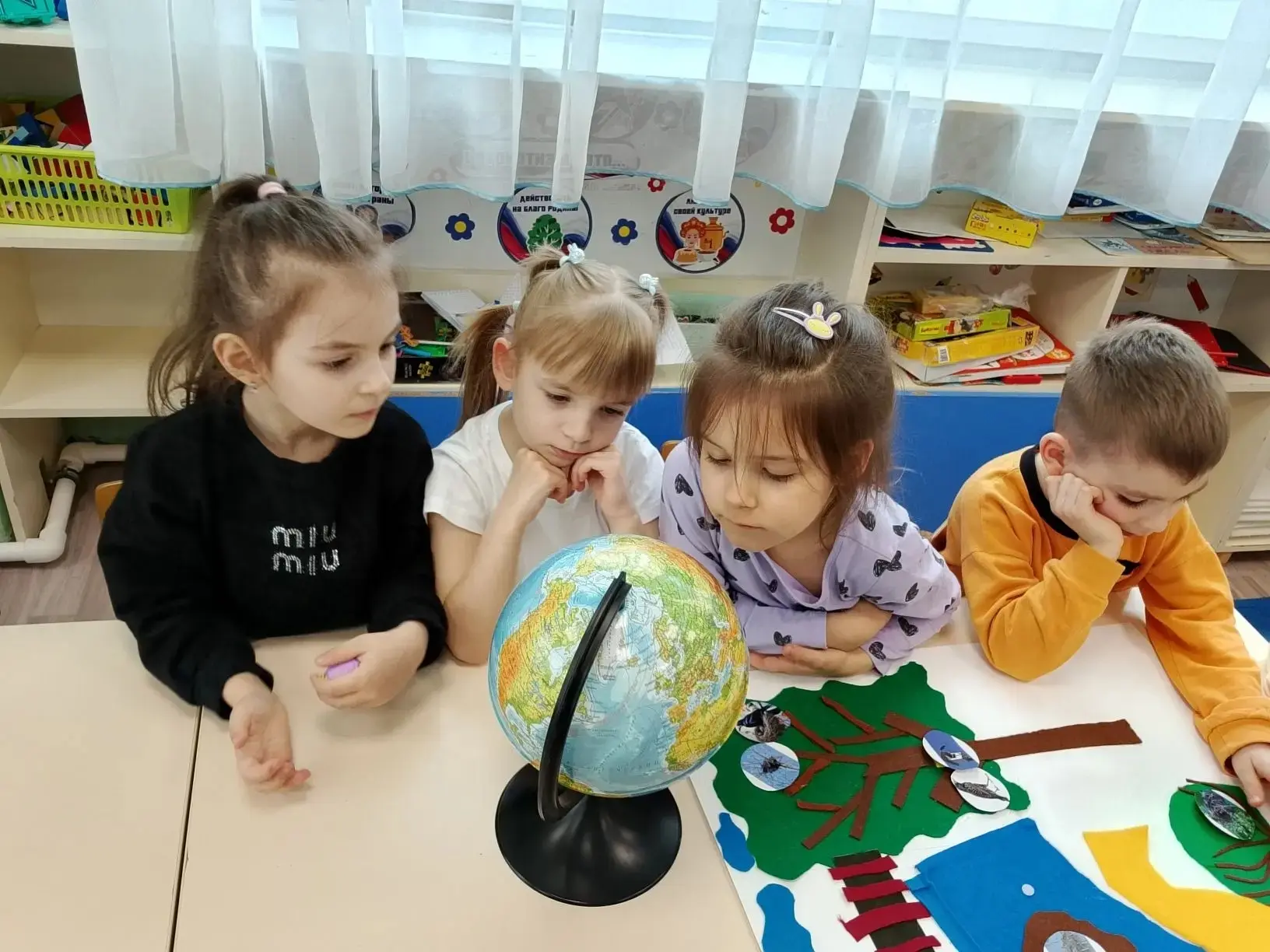 На прошлой неделе в нашем детском саду прошла тематическая неделя «Земля — наш общий до...