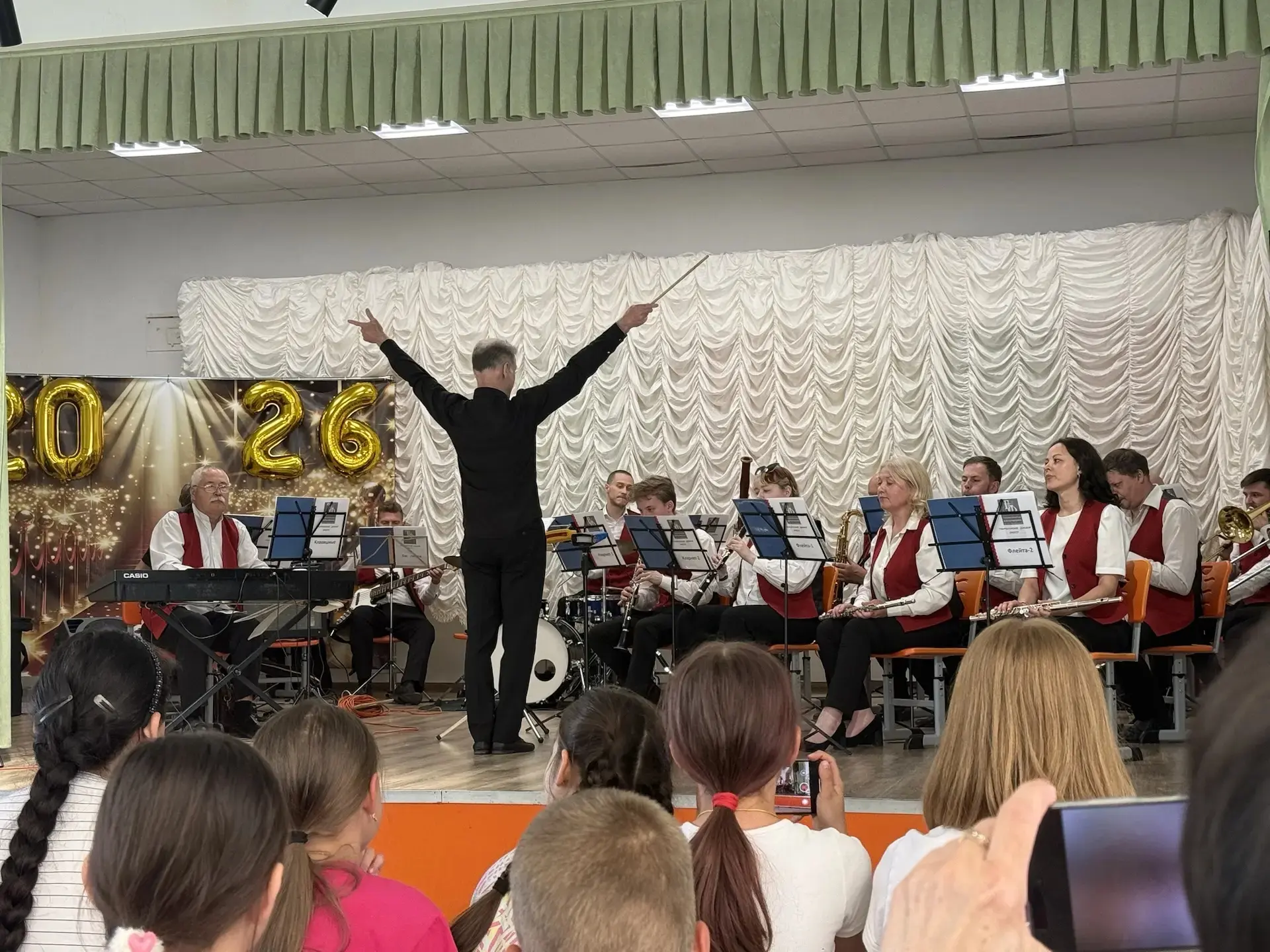 🎷ДЕТИ И ИСКУССТВО
Сегодня в нашем лагере был особенный день.В гости к детям приехал духовой оркестр