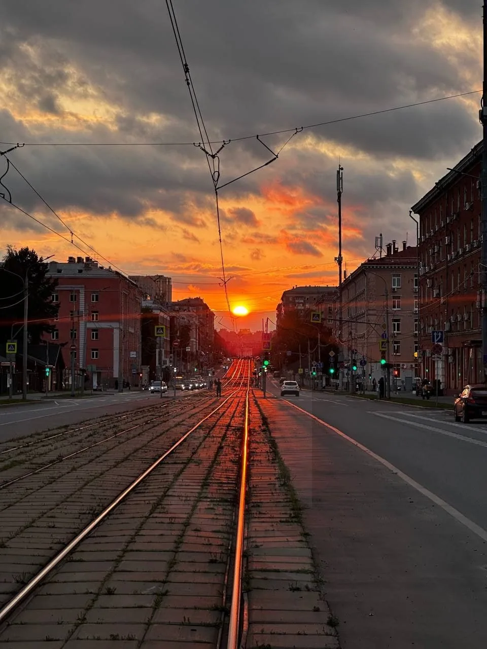 😍 Шикарный закат над столицей.

⚡️ Первый Московский