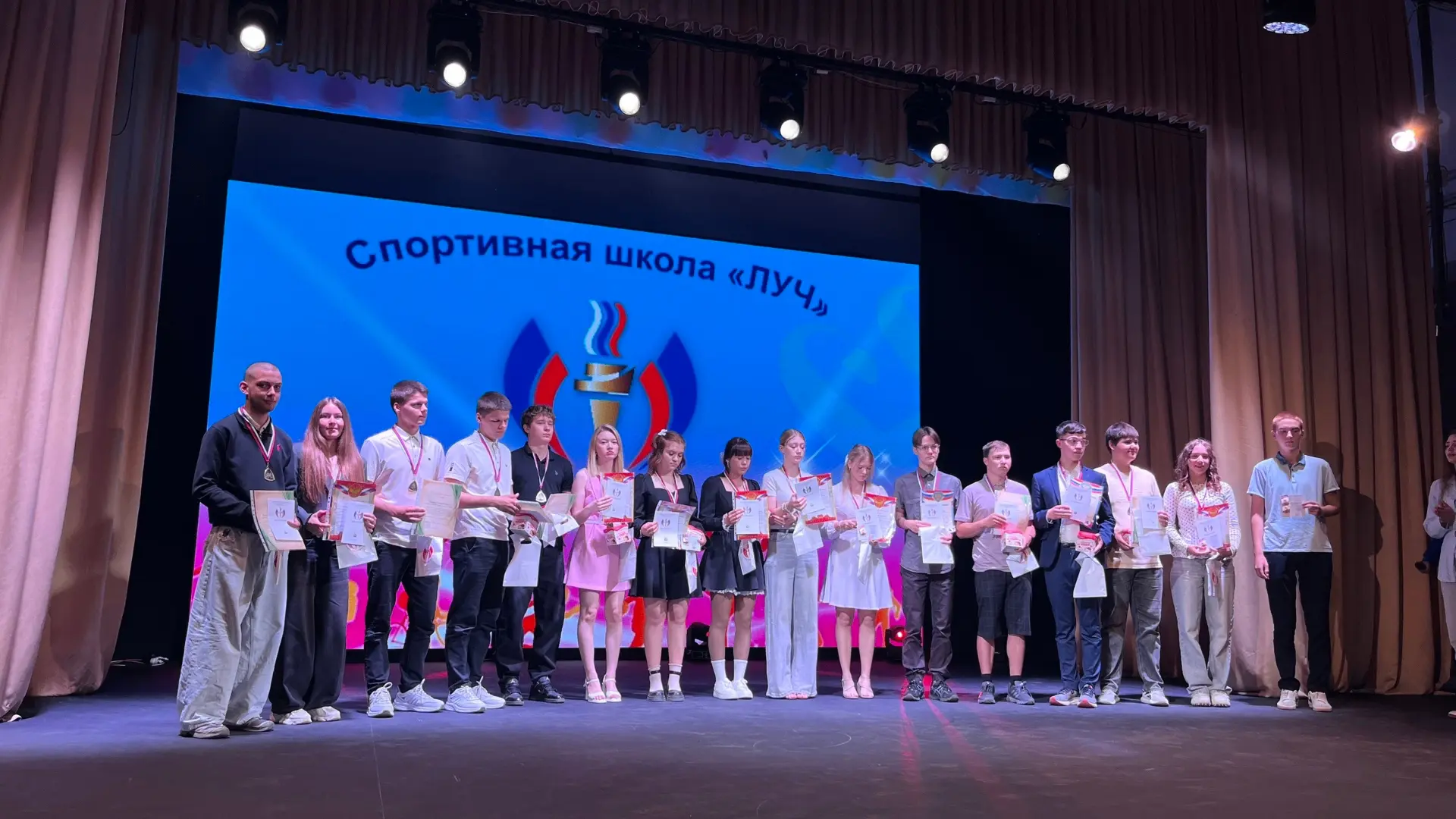 🏅Торжественное вручение знаков отличия ВФСК ГТО

Сегодня начальник Центра тестирования ГТО г. Чебар