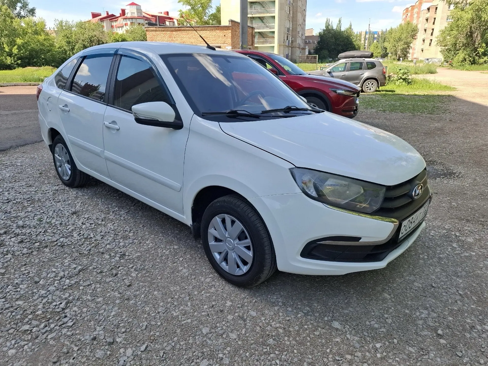LADA GRANTA LIFTBACK 2018г
Цена 565т
2 собственника 
Кондиционер 
Электро зеркала 
АBC 
ЭУР
Прoдaм o