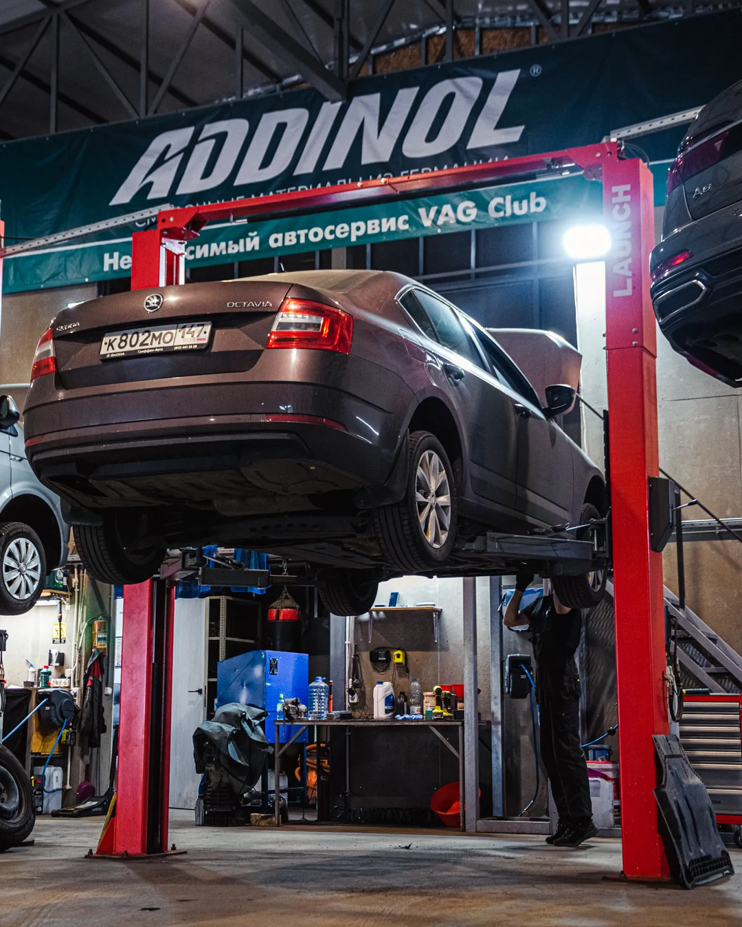 ⭐️ Доброго дня, хорошей пятницы!

🛠 Сегодня у нас в работе:
▪️Skoda Octavia 2017 - Замена уплотните