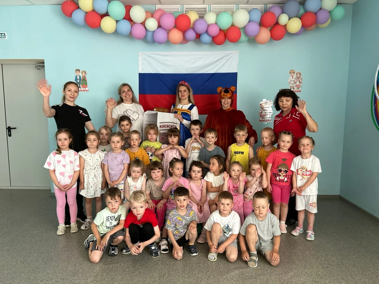 В преддверии праздника – Дня России – наш детский сад наполнился атмосферой радости и патриотизма! В