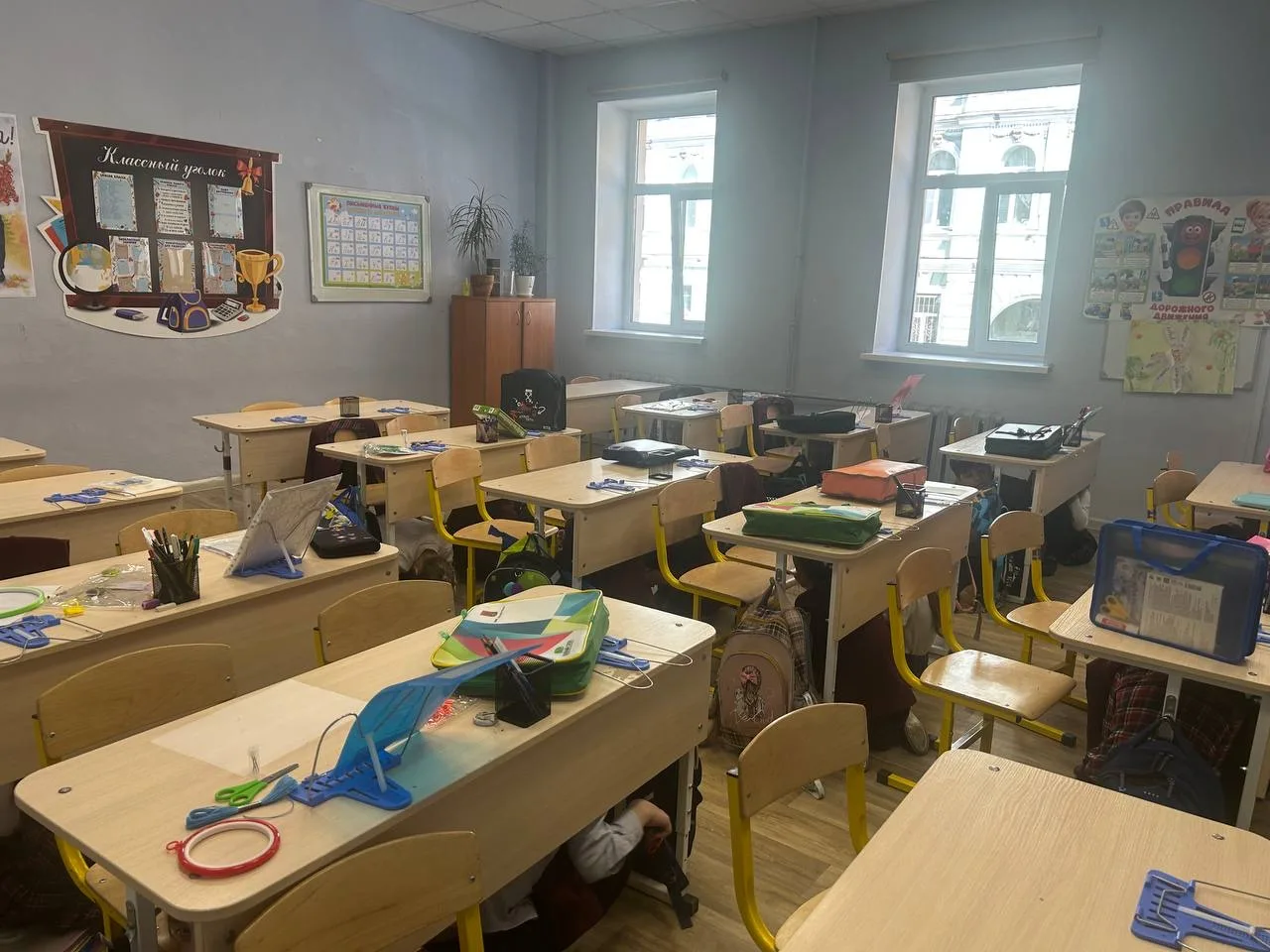 🚨 Тренировка по формированию навыков безопасного поведения прошла в гимназии. 

Несмотря на оживлен