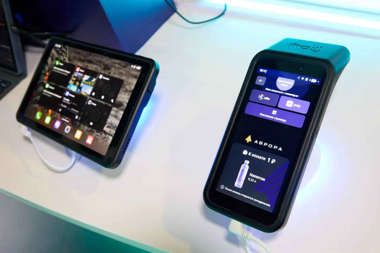 📱 Банки все чаще выдают сотрудникам рабочие смартфоны и планшеты для осуществления непосредственных