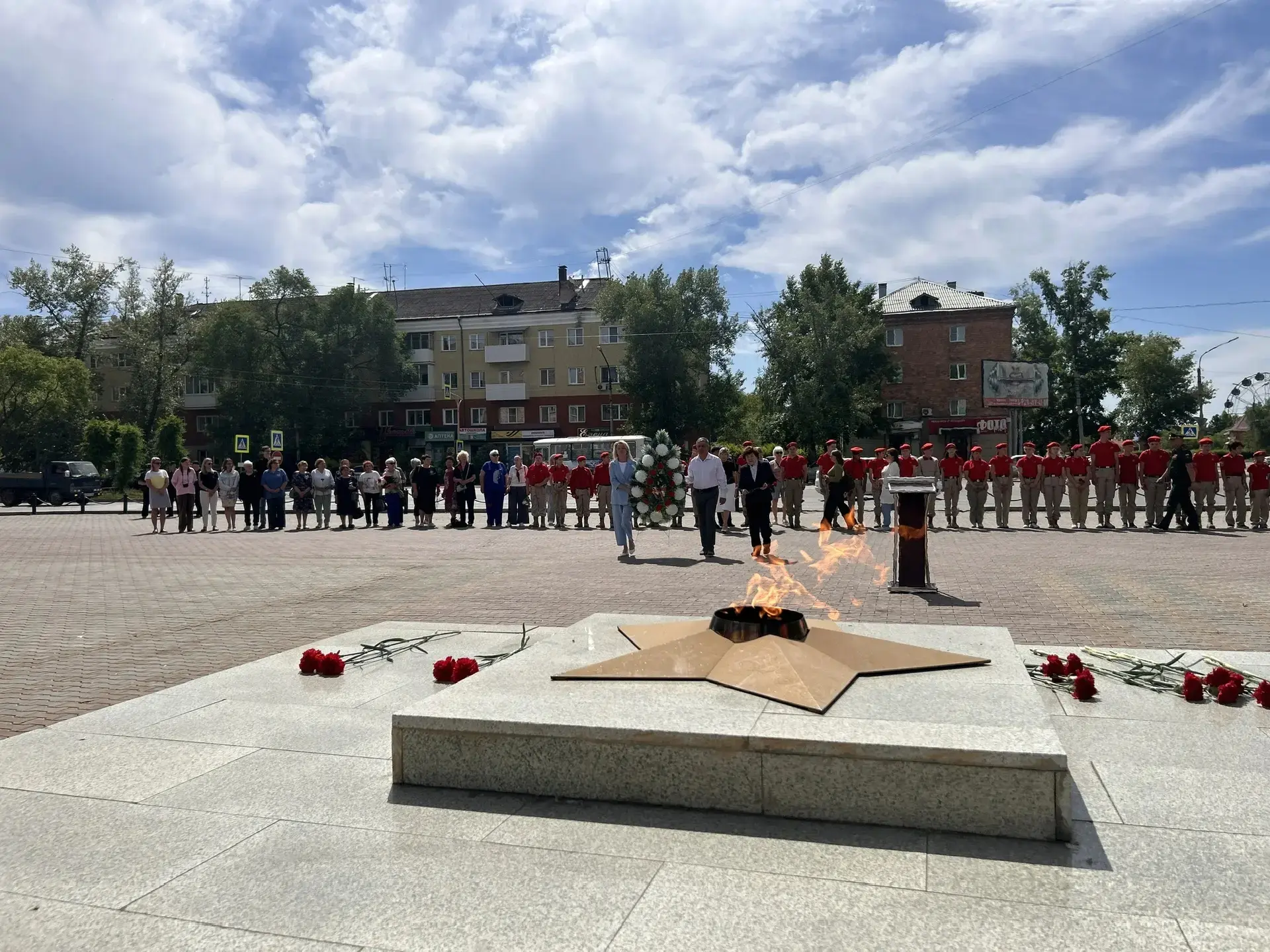 Дорогие земляки!

Ровно 85 лет назад началась Великая Отечественная война. Та страшная рассветная ти