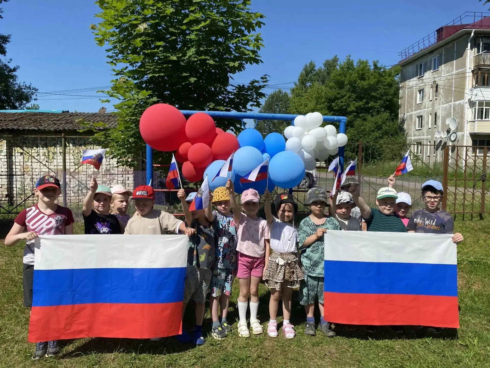 🇷🇺 С чего начинается Родина? Для наших маленьких воспитанников — с любви к своей стране, уважения 