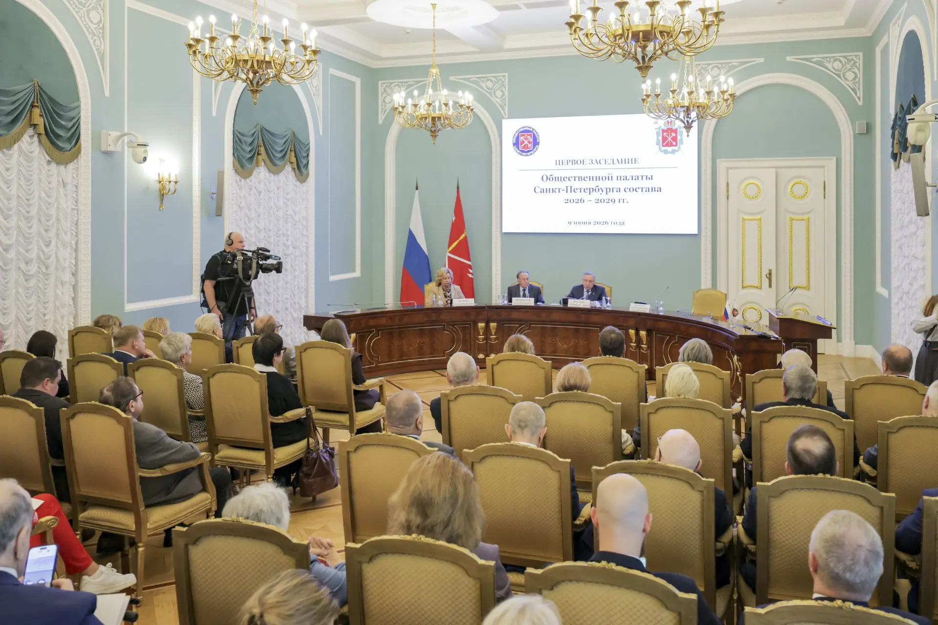 В Смольном прошло первое заседание Общественной палаты Санкт-Петербурга состава 2026-2029 годов. 

Г