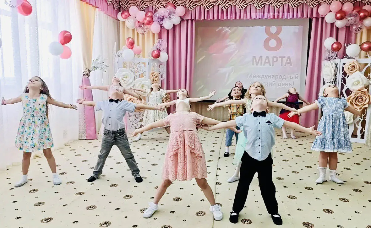 🎉Группы "Соловушки", "Говорушки" и "Солнечные зайчики" делятся с вами яркими эмоциями с праздника, 