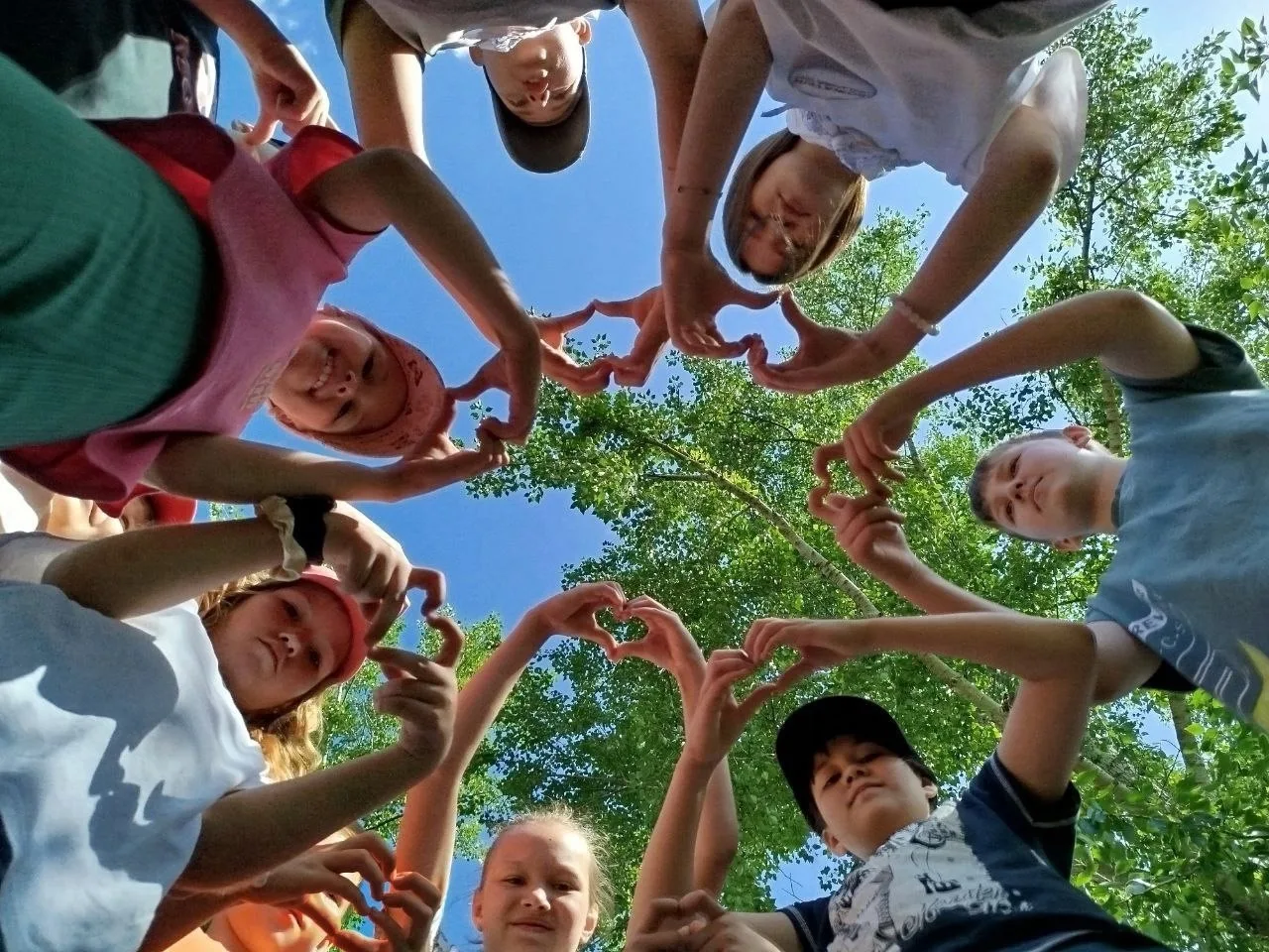 Дорогие дети, уважаемые родители, педагоги! Поздравляю с Международным днем защиты детей!

Этот день