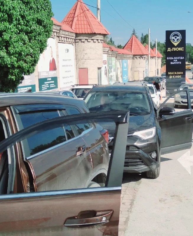 Баки горят. 95 рублей за 95-й бензин в Крыму уже не кажется дорогим, главное — его найти

Как крым