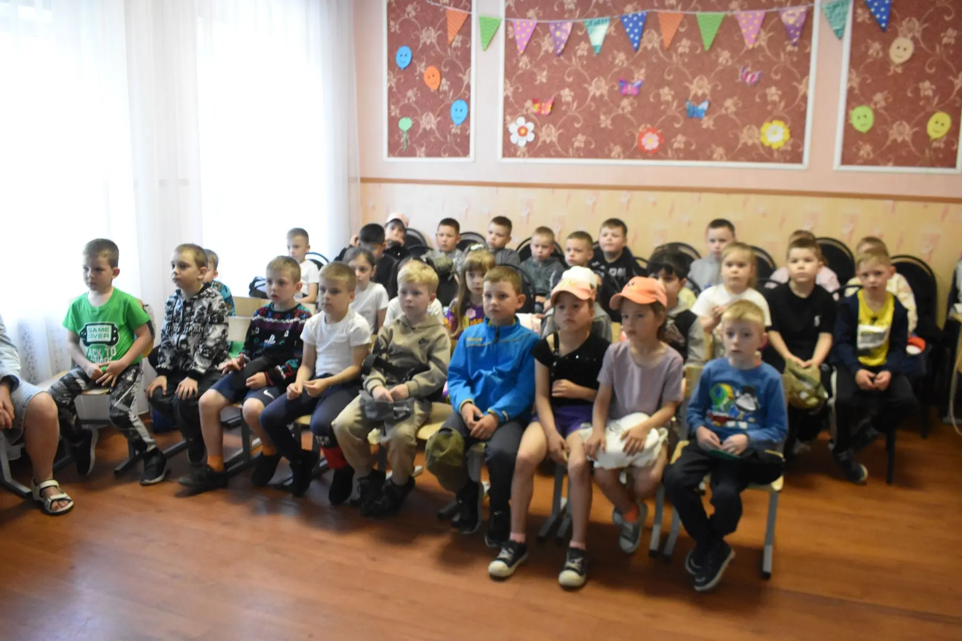 **Безопасность превыше всего! ⚠️**
Сегодня в нашем летнем лагере прошёл важный инструктаж по действи