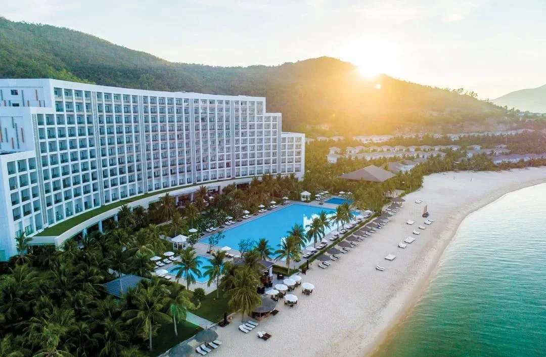 💙 Тропический рай с самым спокойным пляжем на острове Хон Тре

✨ Vinpearl Resort & Spa Nha Trang Ba