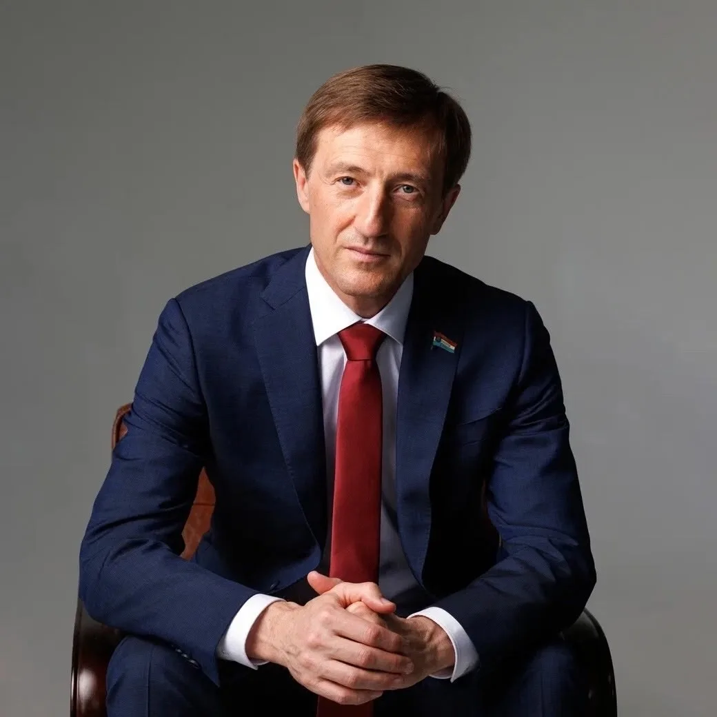 Кинель | Усть-Кинельский | Самара🏡

💬 С Днём России поздравляет депутат Самарской губернской Думы 