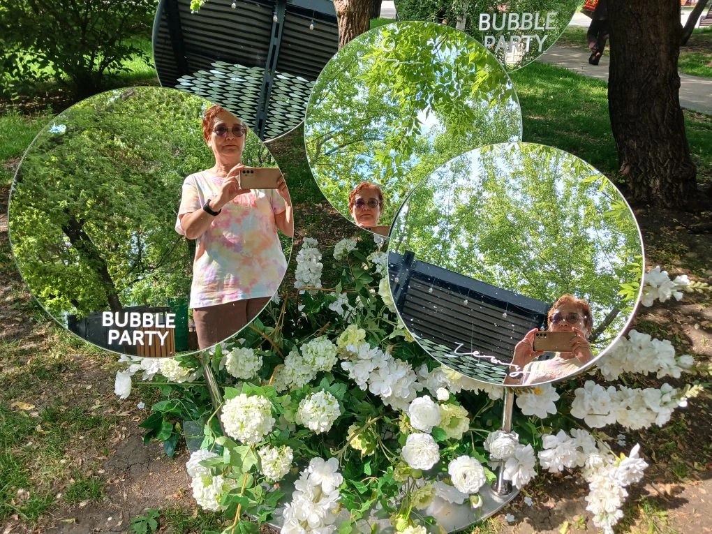 Экскурсоводов должно быть много