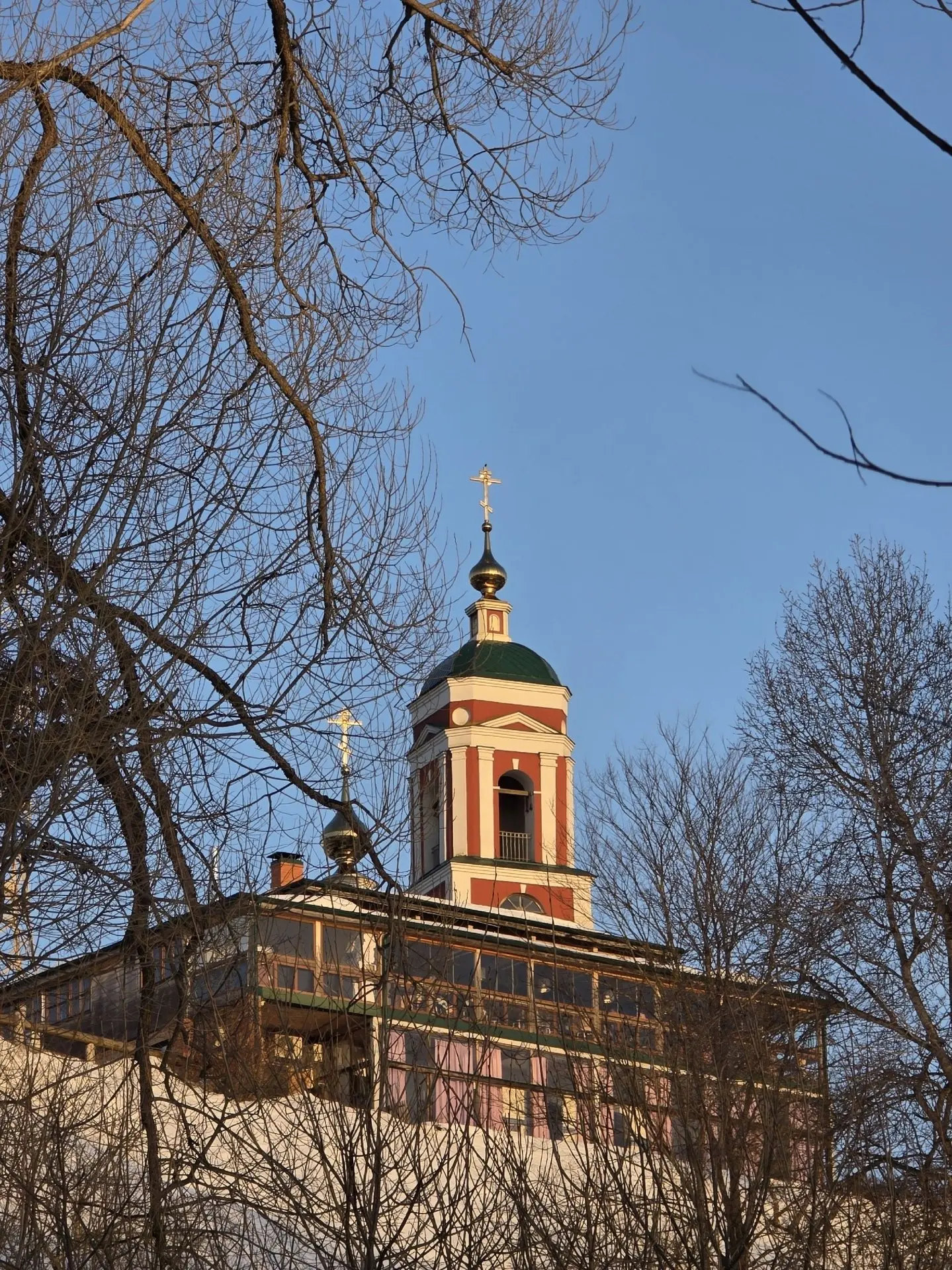 В трапезную Храма Св. Николая Чудотворца срочно требуются:

БАРИСТА.
Научим варить кофе на рожковой 