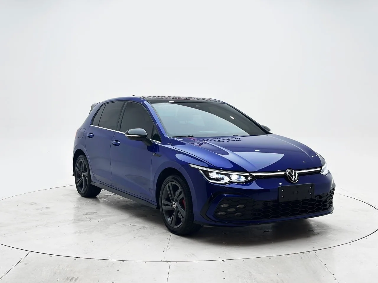 Куплен в Китае для заказчика:

Volkswagen Golf 2022 года
▫️ Объем двигателя: 1,4л / РКПП / 2WD
▫️ Пр