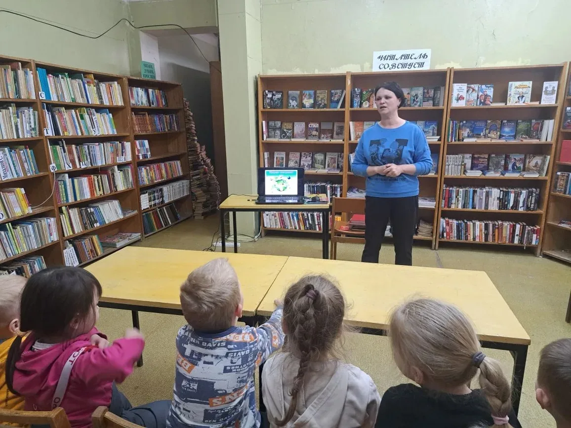📚 День библиотек - увлекательное путешествие в мир книг
Ребята старшей и подготовительной группы от