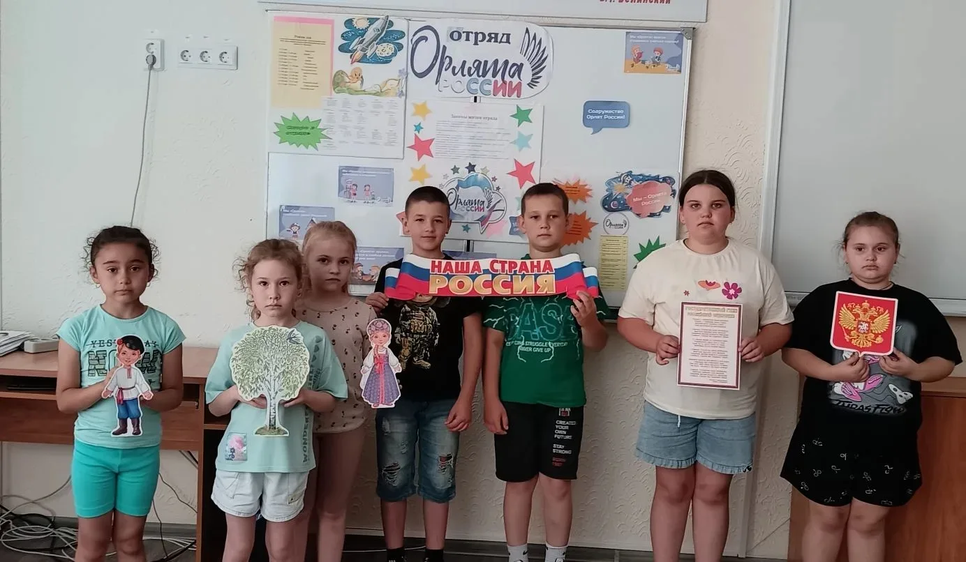 🇷🇺 🪆 Наша Родина богата не только своей историей, но и прекрасными символами, которые бережно соз