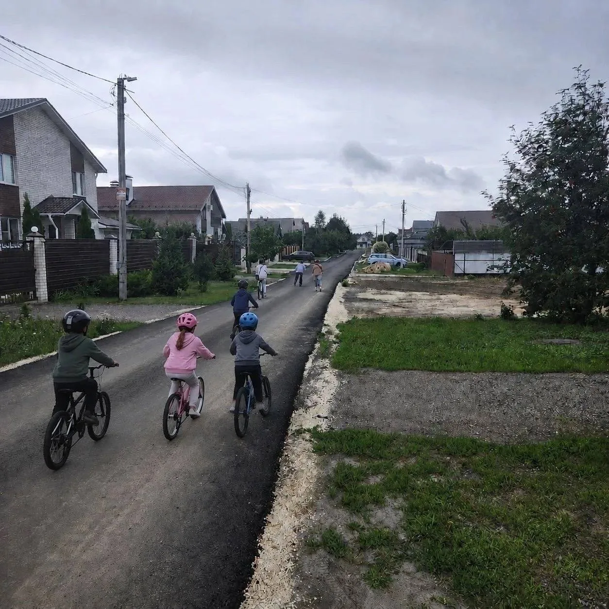 🚧 В Новоусманском районе продолжают благоустраивать территории по проектам ТОС.

В Новоусманском ра