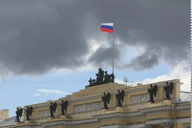 Россиянам сообщили про законы, которые вступают в силу в мае

Фото: Роман Пименов/"Петербургский дне