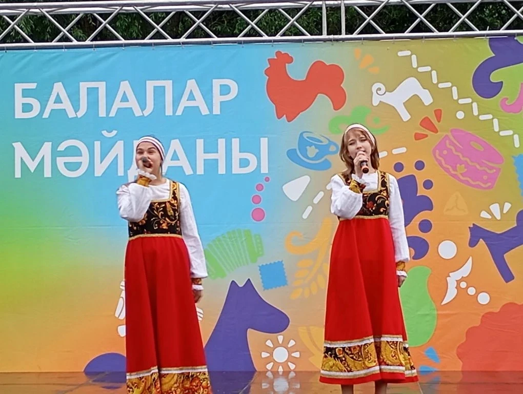Сегодня 6 июня, обучающиеся объединений "Камертон" и "Вокальное мастерство" приняли участие в большо