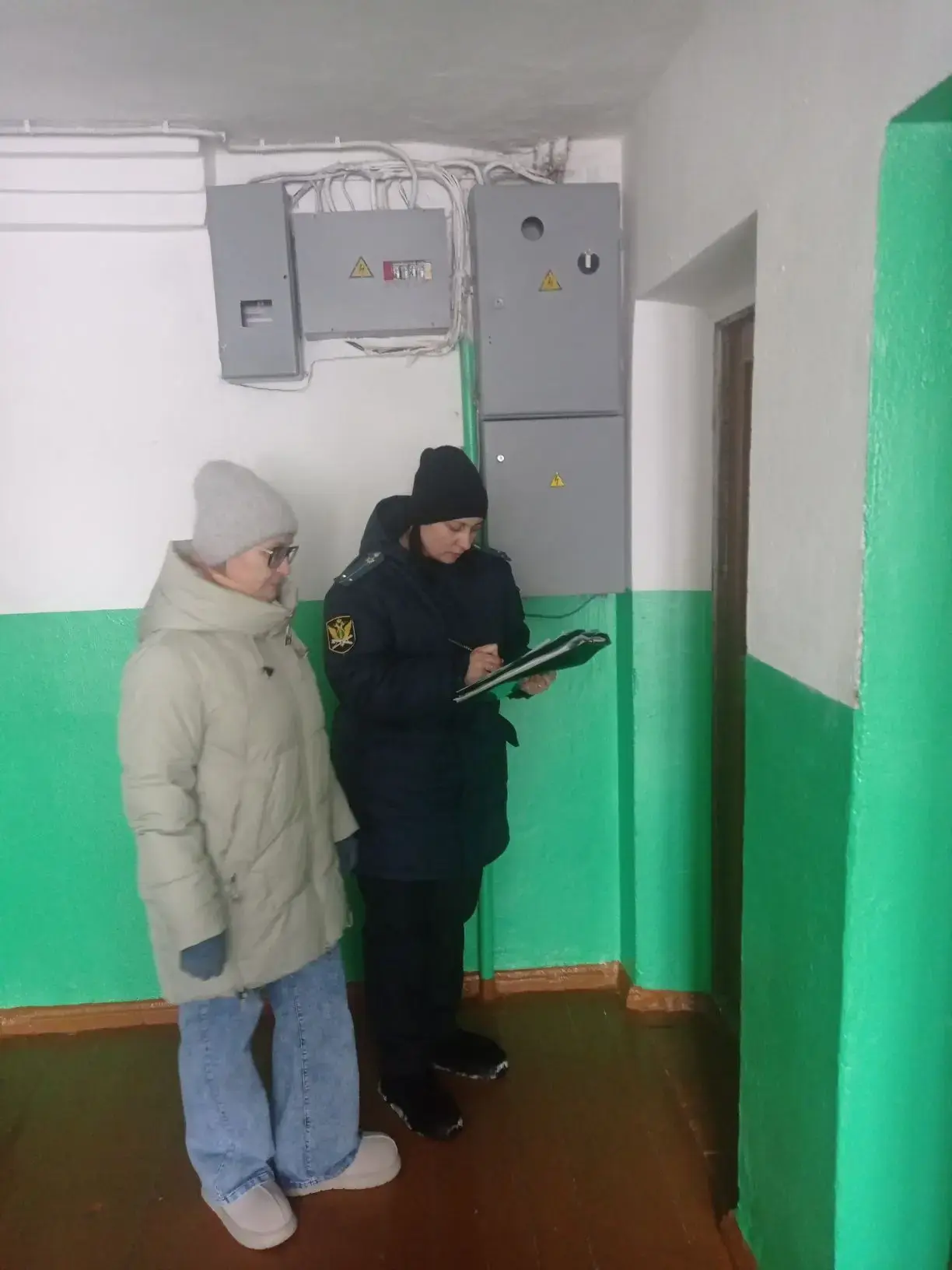 Федеральной службой судебных приставов совместно с представителями МУП ЖКХ "Песковский коммунальник"
