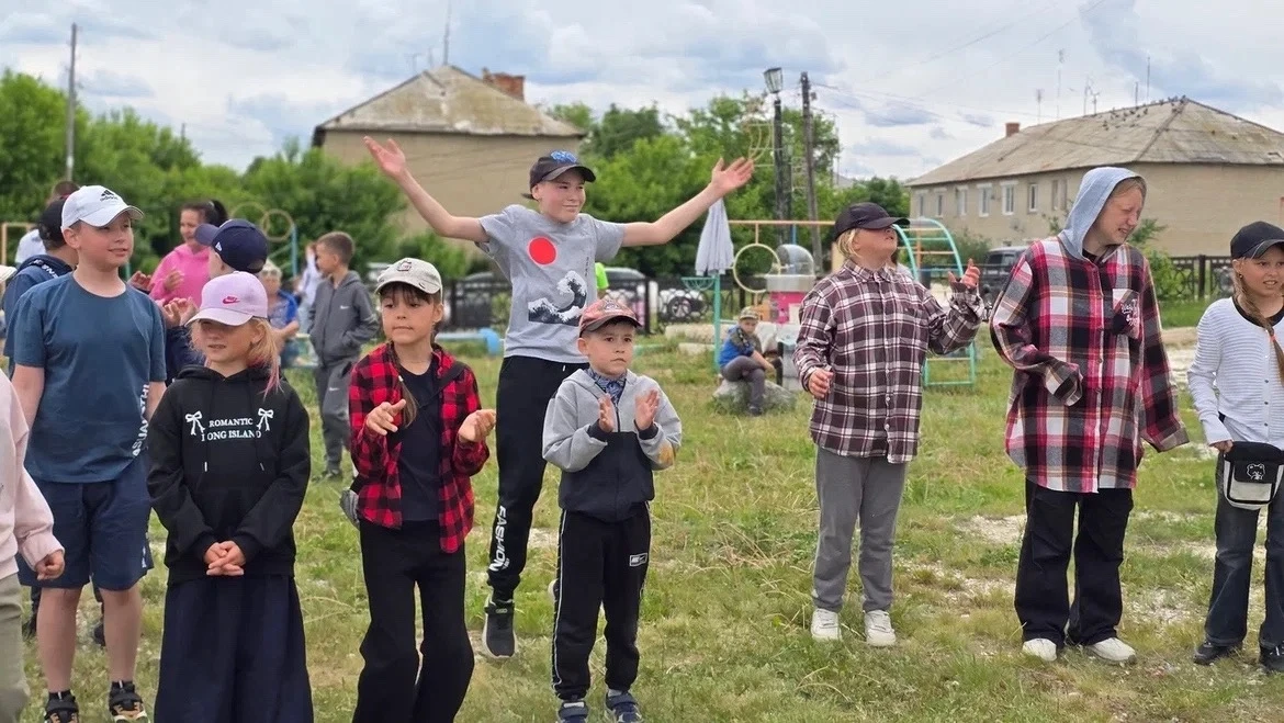 🎉 Спасаем планету от скучного лета!🎉

🌞 Этим летом точно не будет места скуке — на территории Дом