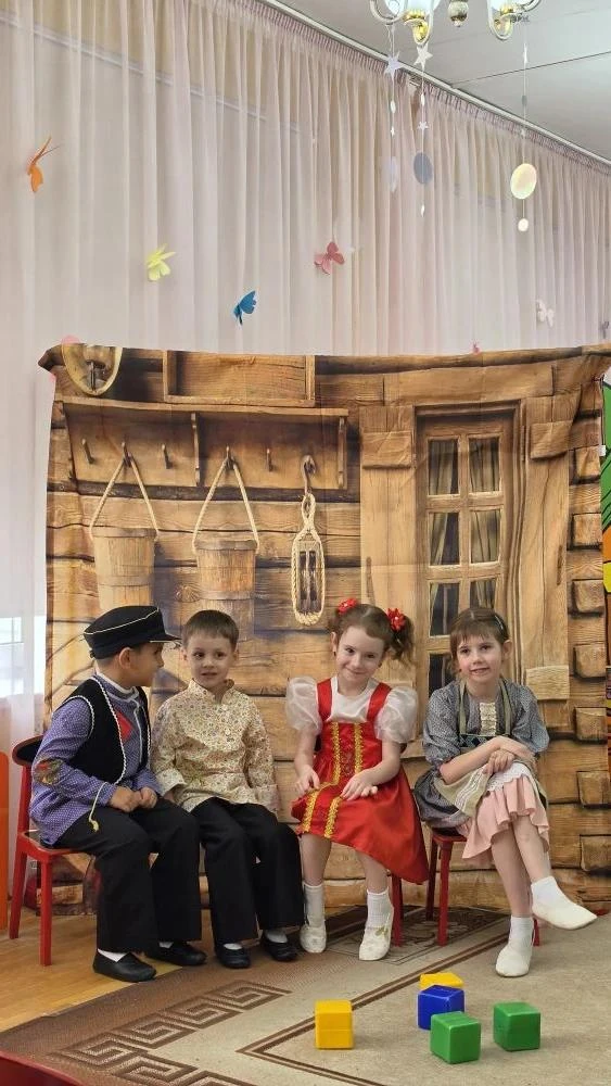💫 Театральная студия «Буратино» под чутким руководством Елены Анатольевны Елюшкиной с успехом завер