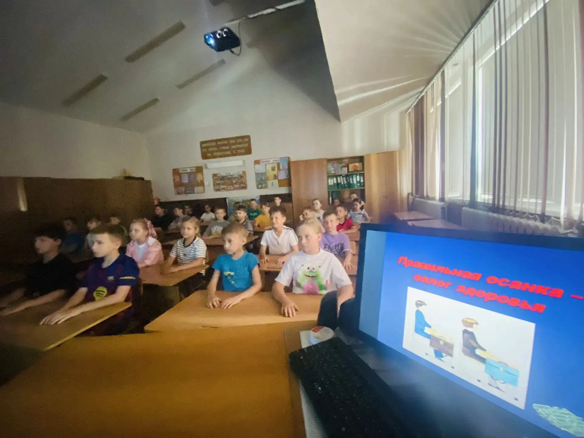 👭👬👫Сегодня в пришкольном лагере «Улыбка» был очень насыщенный день.👍

 👧👦После завтрака смотре