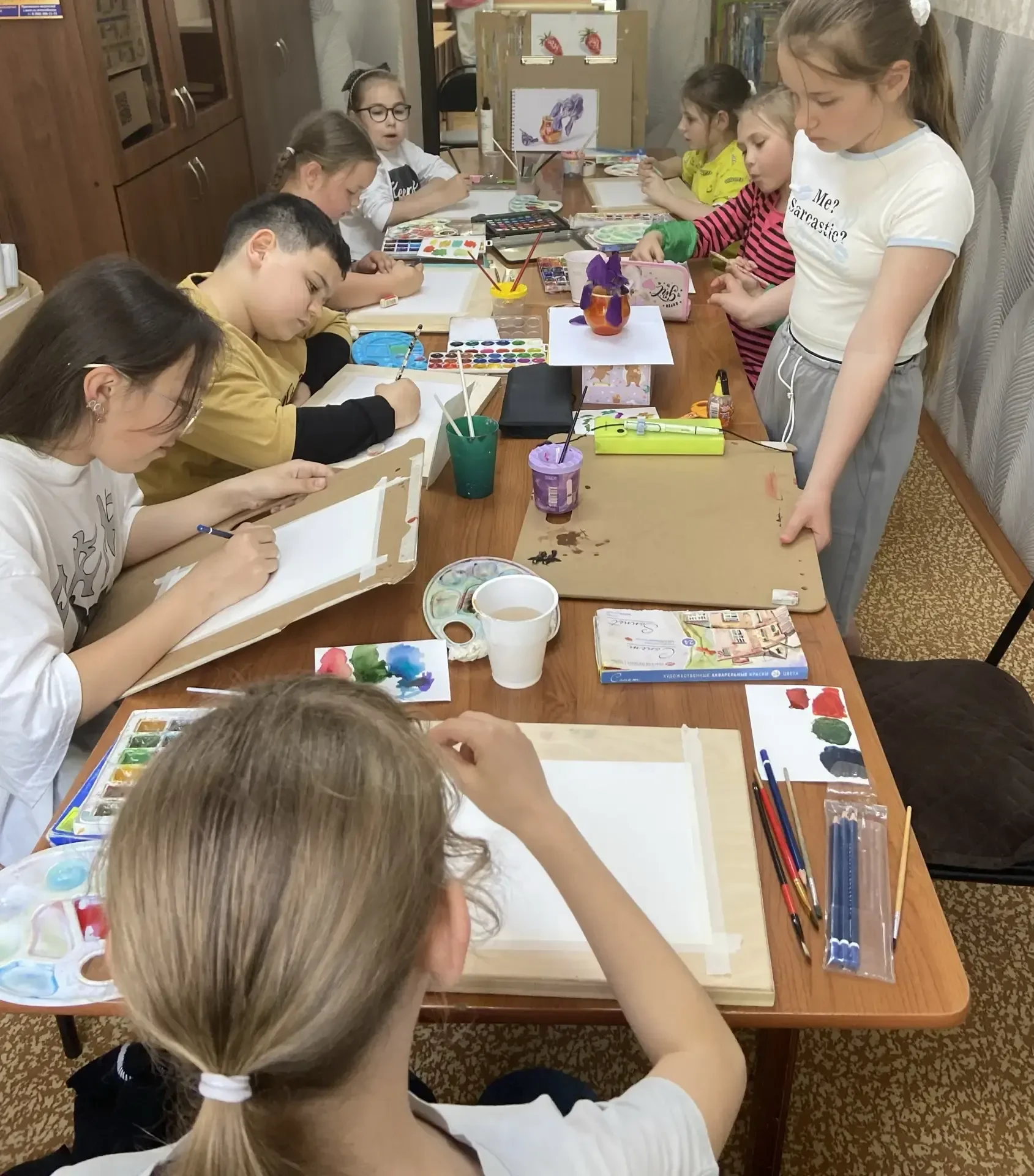 Погружение в мир акварели — где цвет становится чувством
В объединении «Школа ремёсел» продолжаются 