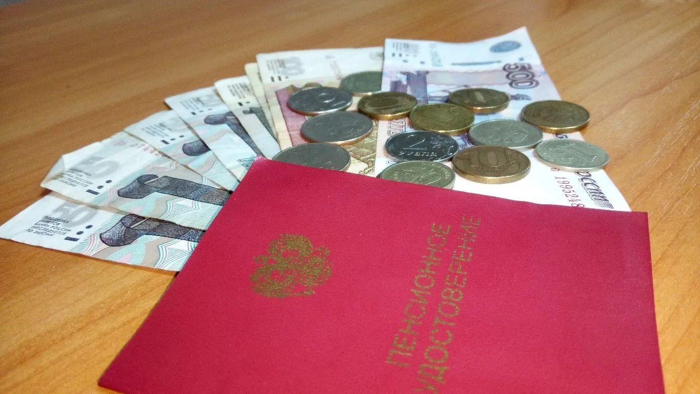 Юрист: Пенсионерларга ай ахырында эштән китү отышлырак
                                             