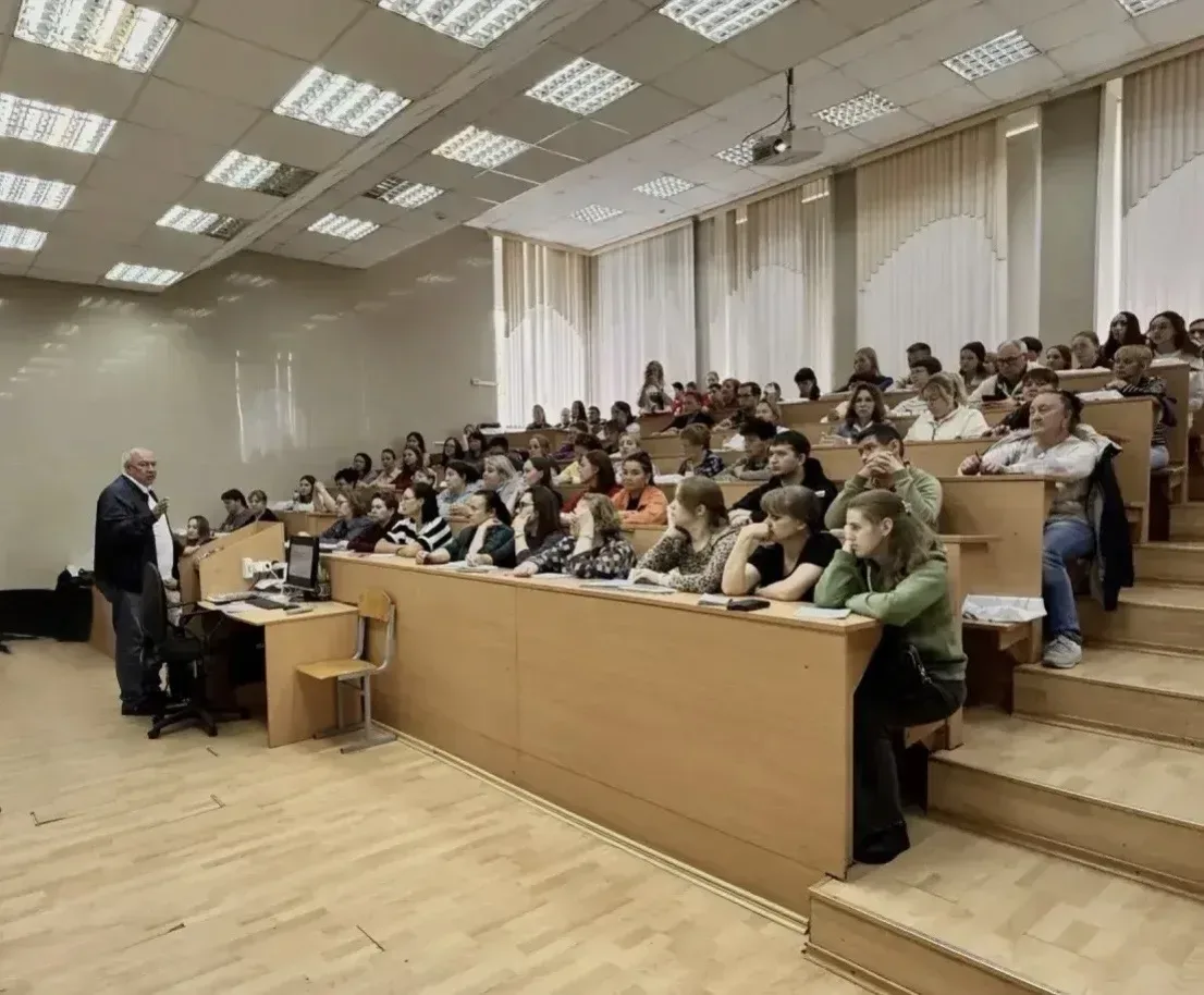 🚑 В Магнитогорске более 115 медработников скорой помощи и студентов-медиков повысили свою квалифика