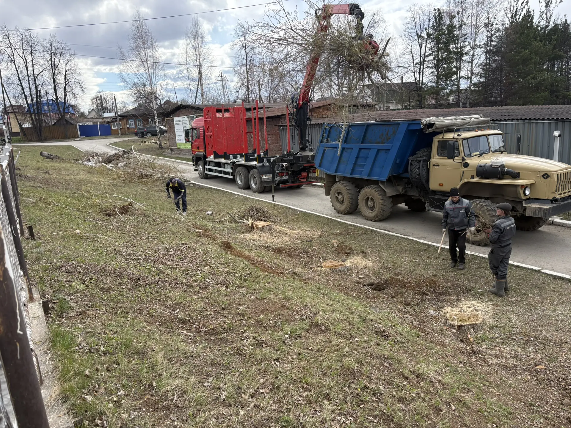 Выполнены работы по благоустройству прилегающей территории к стадиону «Центральный», убрано 15 авари