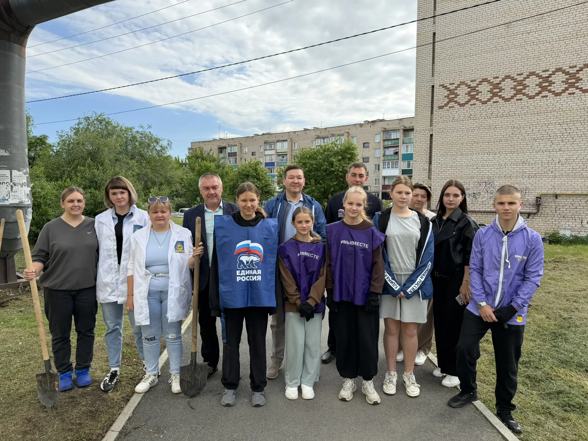 🌳 Экология начинается с каждого из нас!

Сегодня в округе состоялась акция по высадке деревьев на а