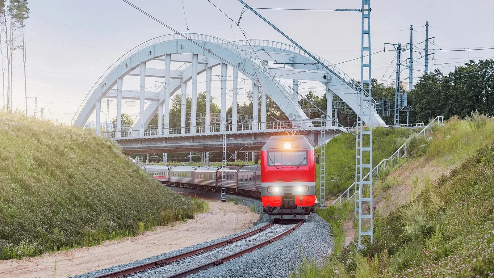 🚈 Вернуть билет на электричку можно будет онлайн

С 1 сентября пассажиры смогут оформить возврат би