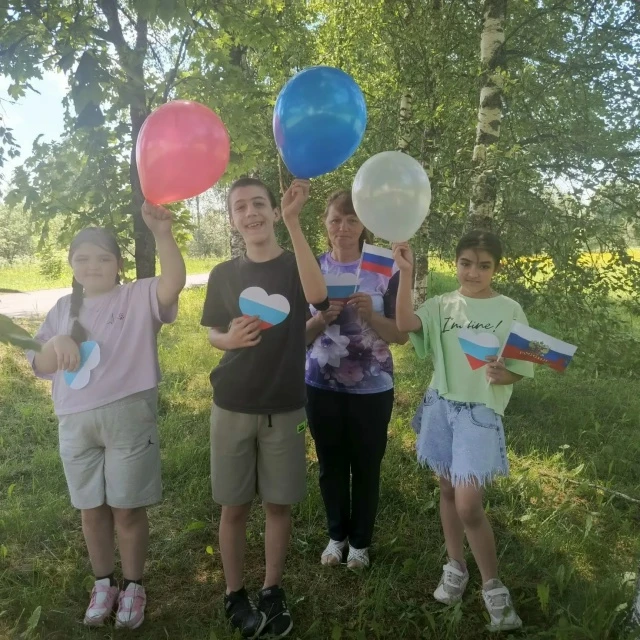 🇷🇺 День России в «Солнышке»: сердца, наполненные любовью к Родине ♥️

12 июня — не просто красный 