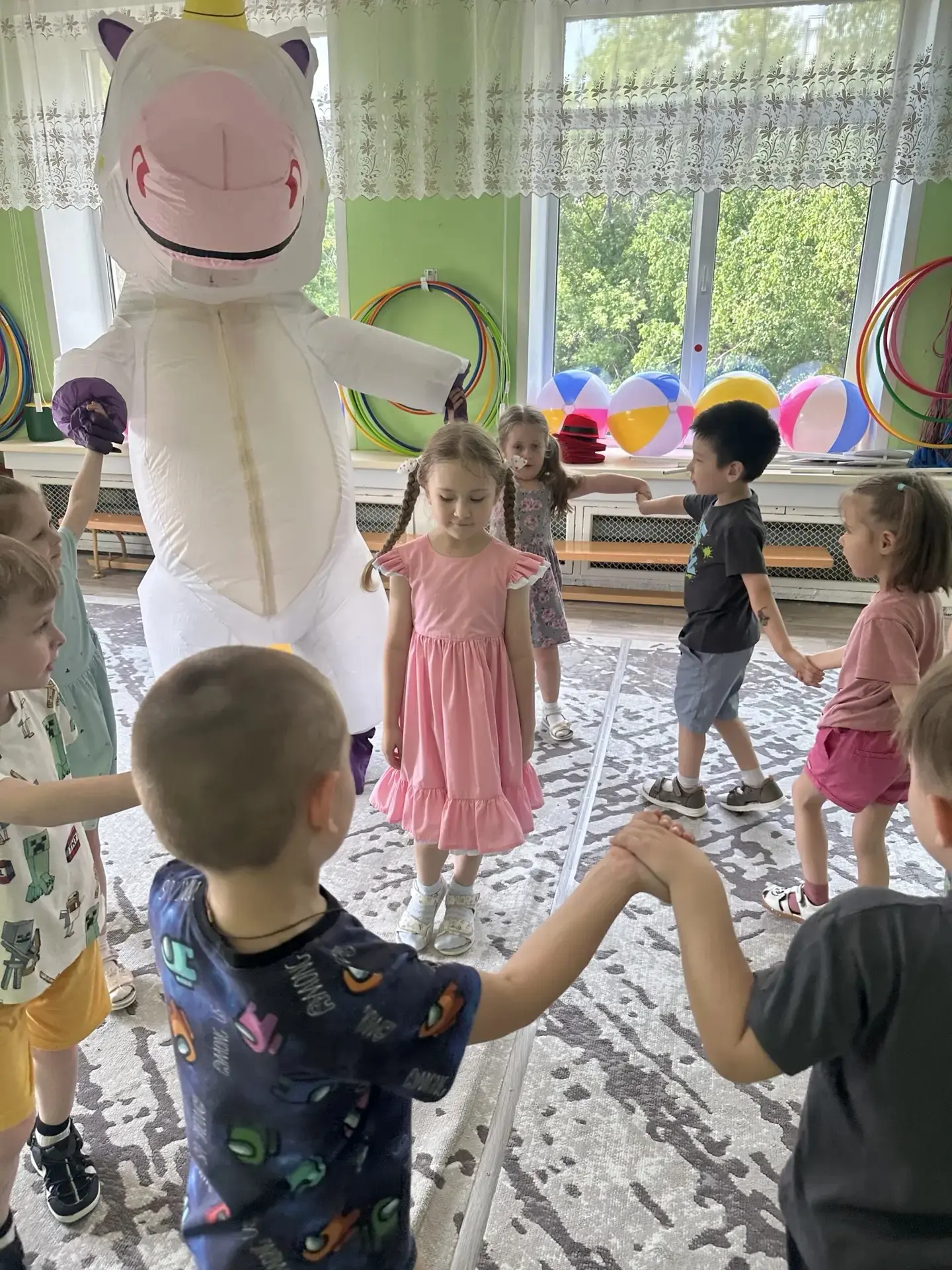 у нас сегодня день рождения! Ника, от души поздравляем! Будь счастлива, солнышко! 💫🥳♥️🎂☀️💐