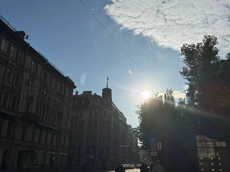 Петербуржцы 21 июня будут видеть солнце на 77 минут дольше москвичей


В день летнего солнцестояния,