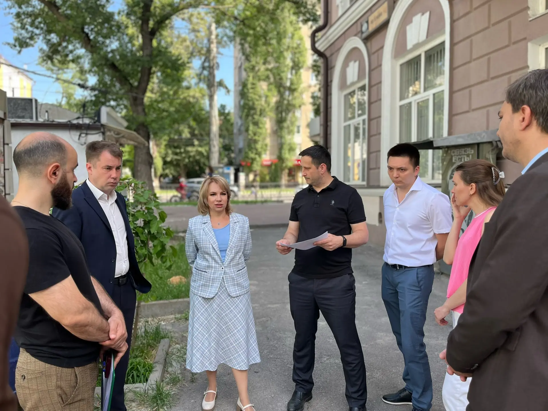 Все знают, что мусорные пакеты — это настоящая беда центра. Но сегодня, вместе с индивидуальным пред